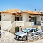 Apartment Lefkothea Frinion